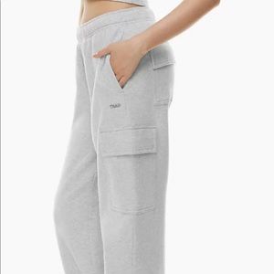 Aritzia TNACozy fleece SHORT Mega cargo sweatpants